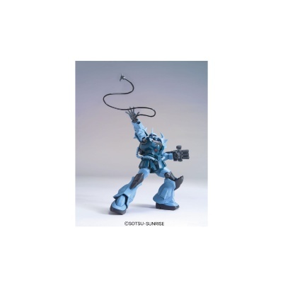 Figura de ação robótica azul segurando arma com cabo flexível
