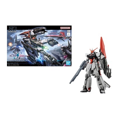 Caixa de montagem HG Murasame Kai Gundam Seed Freedom e figura montada em plástico cinza, branco, vermelho e preto.