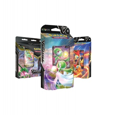 Três caixas de cartas colecionáveis Pokémon com personagens Gardevoir, Venusaur e Charizard