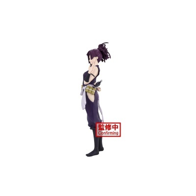 Figura de personagem animado com cabelo roxo e roupa preta