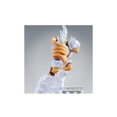 Figura colecionável Banpresto de personagem em pose dinâmica sobre base de nuvem
