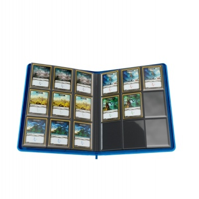 Álbum aberto com cartas colecionáveis mostrando várias cartas coloridas em páginas plásticas