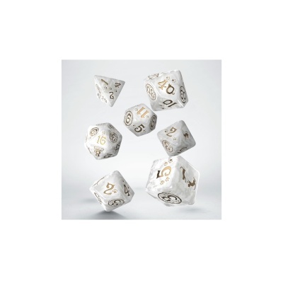 Dados de jogo brancos com números e símbolos dourados