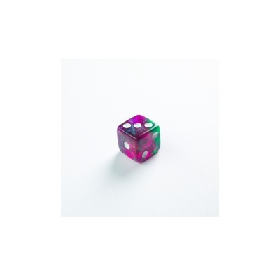 Dado translúcido roxo, verde e azul com pontos brancos