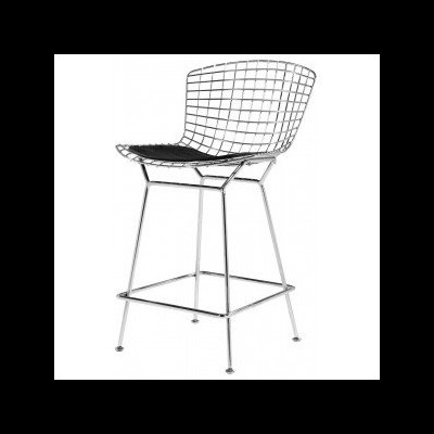 Cadeira alta metálica cromada com almofada preta e padrão de grelha