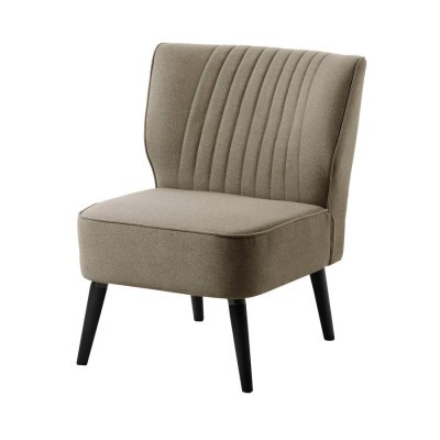 Cadeira estofada bege com pernas pretas e encosto acolchoado