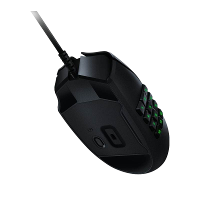 Rato de computador preto com botões laterais verdes