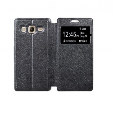 Capa preta para smartphone com textura semelhante a couro, janela frontal com hora e data visível