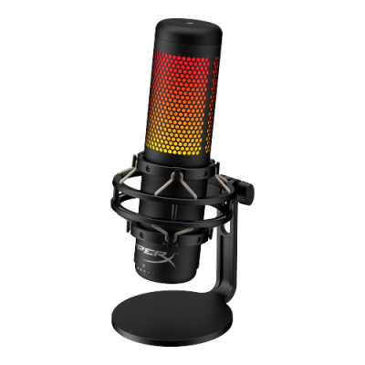 Microfone preto com padrão de pontos coloridos em suporte de mesa