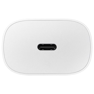 Adaptador de energia branco com porta USB-C