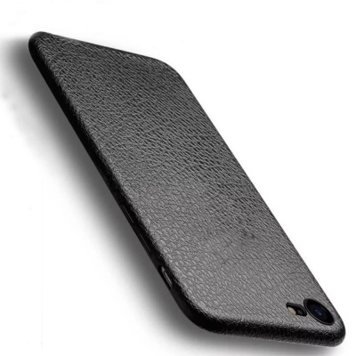 Capa protetora preta texturizada para smartphone