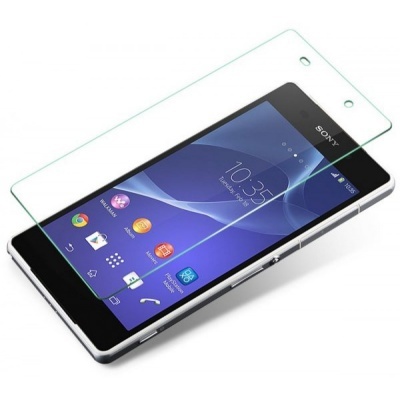 Smartphone Sony preto com película de vidro temperado transparente sobre o ecrã.