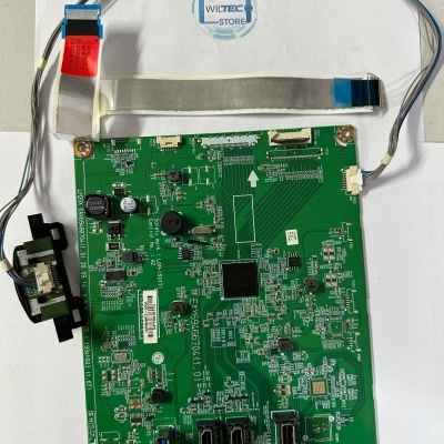 Placa eletrónica verde com cabos e selo WILTEC STORE