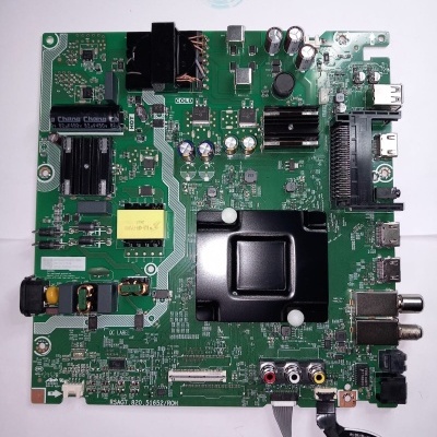 Placa eletrónica verde com vários componentes e conectores sobre fundo branco com logótipo WILTEC