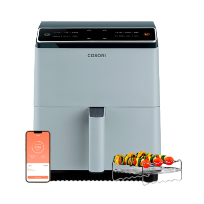 Máquina de cozinha elétrica COSORI com painel digital, smartphone e suporte metálico com espetadas