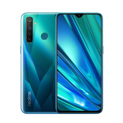 Smartphone Realme azul metálico com quatro câmaras traseiras e ecrã com entalhe em gota