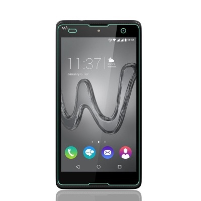 Smartphone Wiko preto com moldura verde e ecrã tátil