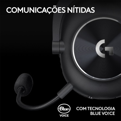 Auscultadores pretos com microfone flexível e texto promocional em fundo preto