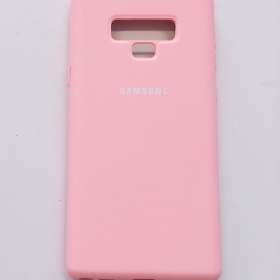Capa rosa para smartphone Samsung em silicone com recortes para câmara e sensor