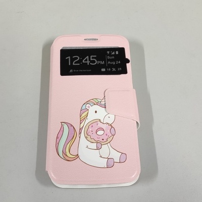 Estojo rosa para smartphone com unicórnio e visor mostrando hora e data