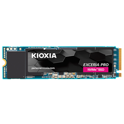 SSD NVMe Kioxia EXCERIA PRO com etiqueta preta e conector dourado