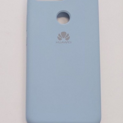 Capa azul de silicone para smartphone Huawei, com recortes para câmara e sensor de impressão digital.