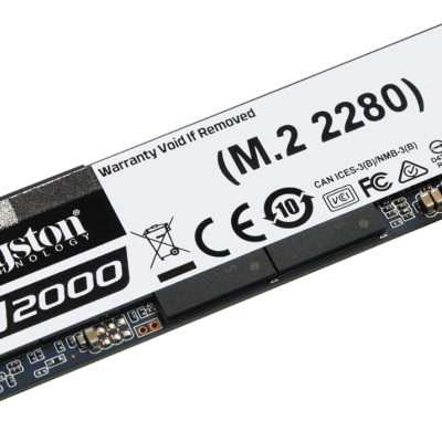 Imagem de SSD Kingston KC2000 M.2 2280 com etiqueta branca