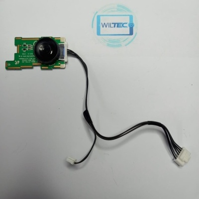 Placa eletrónica com componente preto e fios pretos em fundo branco com logótipo WILTEC.