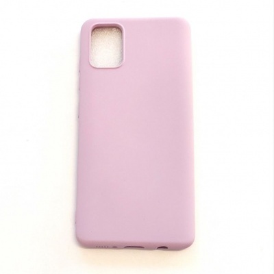 Capa de telemóvel rosa claro com abertura para câmara em fundo branco