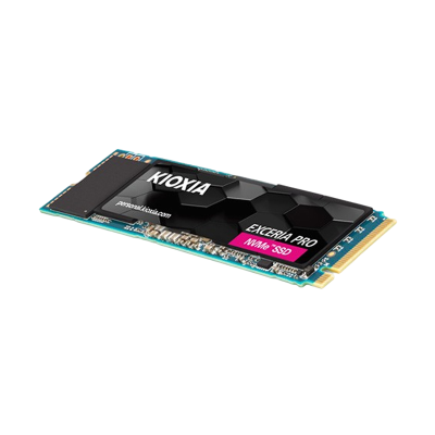 Módulo de memória SSD Kioxia Exceria Pro NVMe com etiqueta preta e rosa