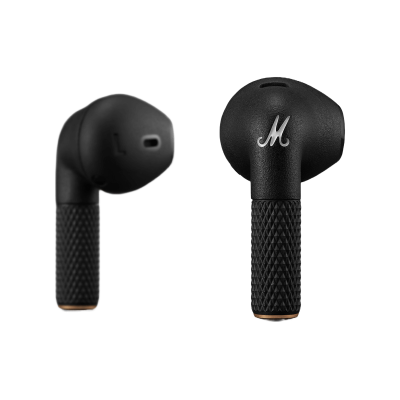 Auriculares sem fios pretos com textura antiderrapante e logo 'M'