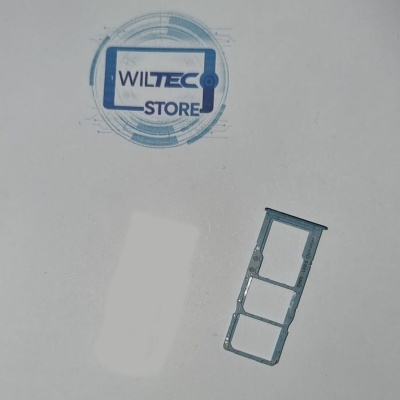 Suporte de cartão SIM metálico e selo WILTEC STORE sobre fundo branco