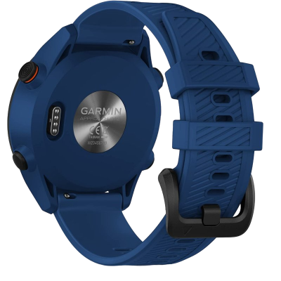 Relógio desportivo azul Garmin com bracelete ajustável e detalhes em preto.