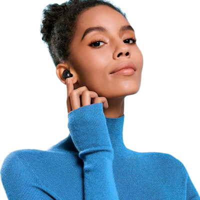 Pessoa com auriculares wireless pretos e camisola azul