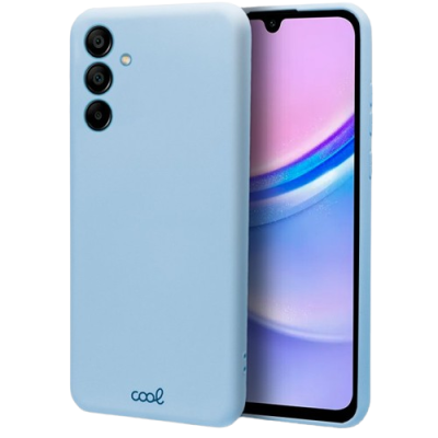 Telemóvel com capa azul claro e três câmaras traseiras verticais