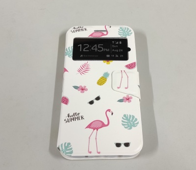 Capa para telemóvel branca decorada com flamingos, abacaxis e texto HELLO SUMMER