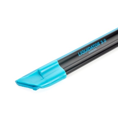 Ferramenta preta com ponta azul e texto LIQUIDATOR 3.0