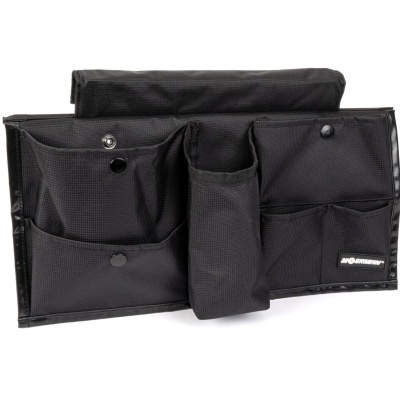 Bolsa organizadora preta com vários bolsos e etiqueta MERMIX