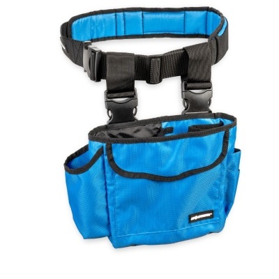 Bolsa azul com cinto ajustável preto e vários compartimentos