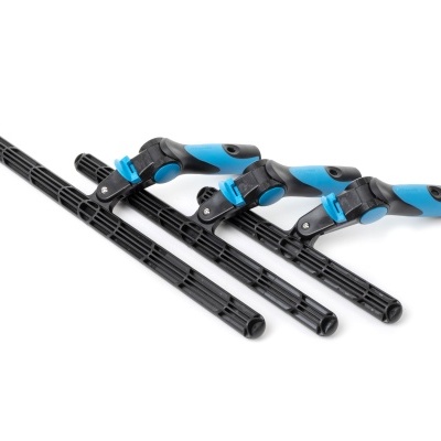 Conjunto de três ferramentas com cabo azul e preto e tubos longos pretos slidados