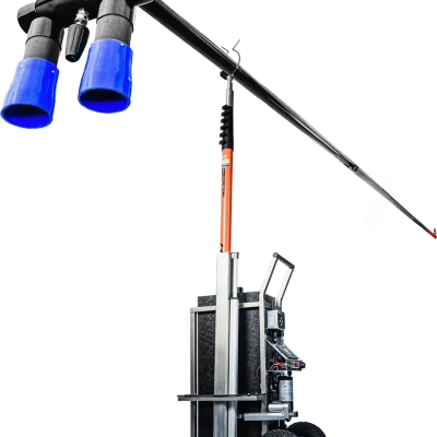 Dispositivo de inspeção com rodas e hastes azuis em estrutura metálica