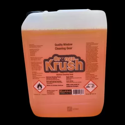Recipiente plástico com líquido laranja e etiqueta do produto Orange Krush para limpeza de janelas