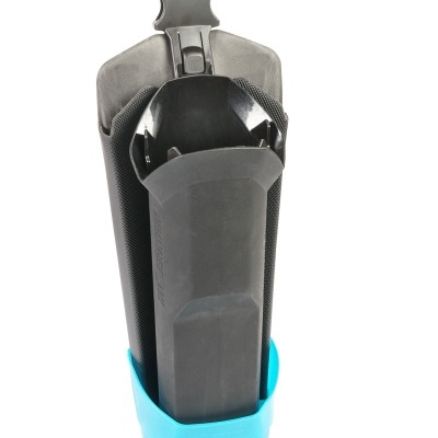 Pala ou spoiler de bicicleta com partes preta, cinza e azul