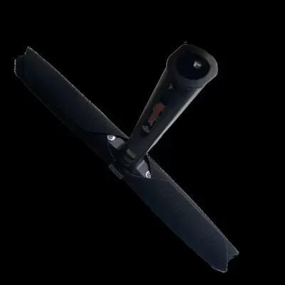 Esfregão de limpeza preto com cabo e parte larga