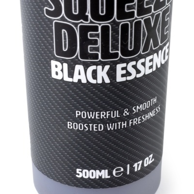 Frasco preto de detergente para limpeza de janelas com texto branco