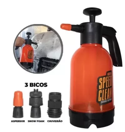 Frasco laranja com base preta e três bicos para limpeza