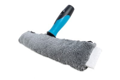 Mopa de microfibra cinza com cabo azul e preto