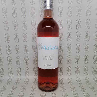 Garrafa de vinho rosé Malaca com rótulo branco e cápsula prateada