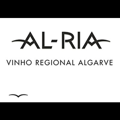 Texto AL-RIA e VINHO REGIONAL ALGARVE em fundo branco