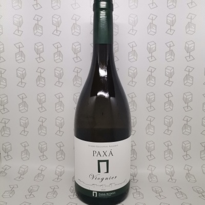 Garrafa de vinho branco Paxá Viognier com rótulo branco e verde